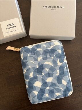 Hobonichi A6 New Cover 2026 minä perhonen
aalto A6 Original Size Zip & Box